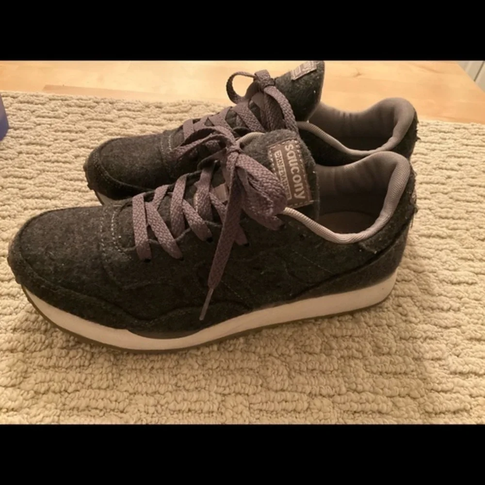 Saucony Madewell special edition sneakers♥️ - Picture 4 of 9